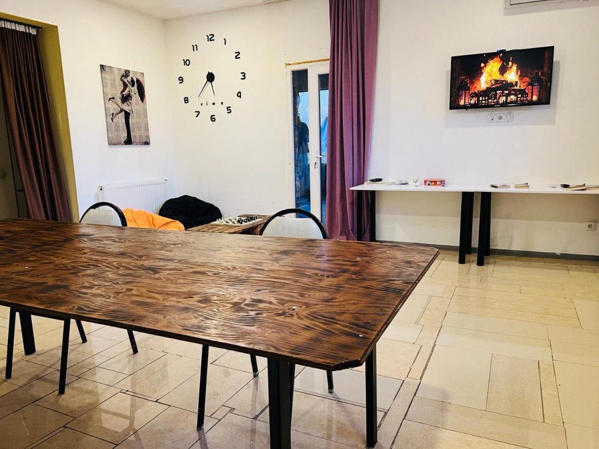Sunny Hostel Tbilisi Zewnętrze zdjęcie