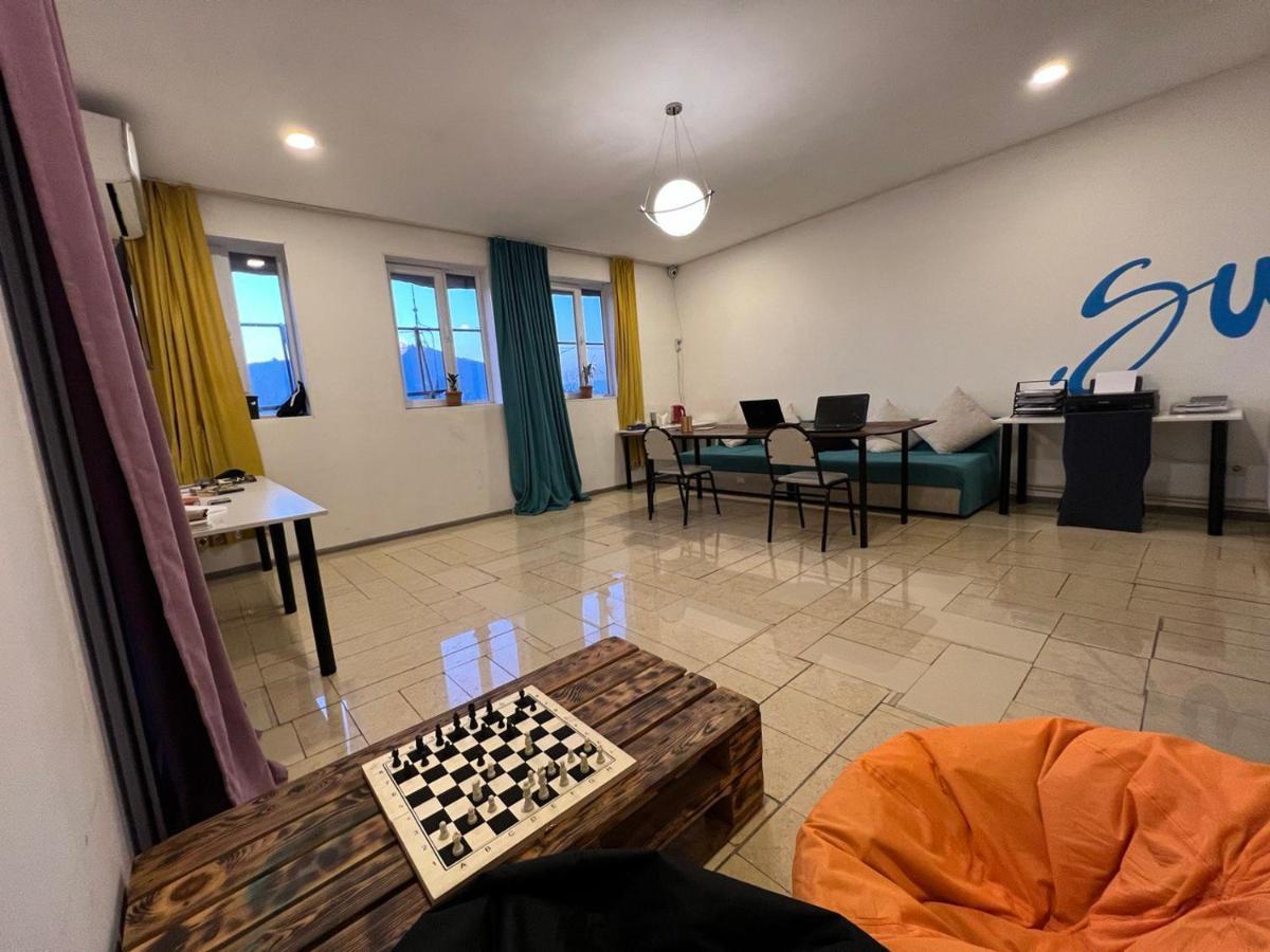 Sunny Hostel Tbilisi Zewnętrze zdjęcie