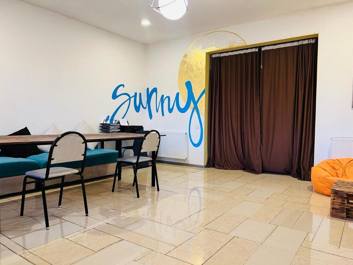 Sunny Hostel Tbilisi Zewnętrze zdjęcie