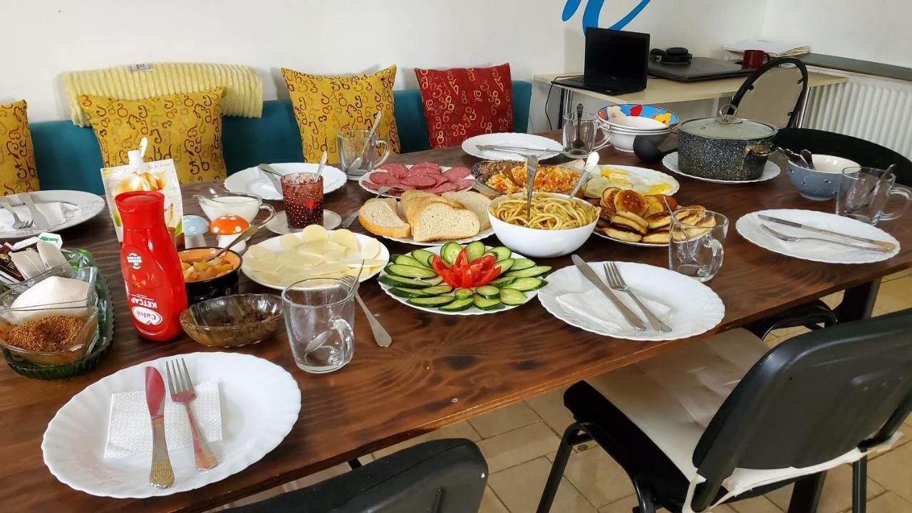 Sunny Hostel Tbilisi Zewnętrze zdjęcie